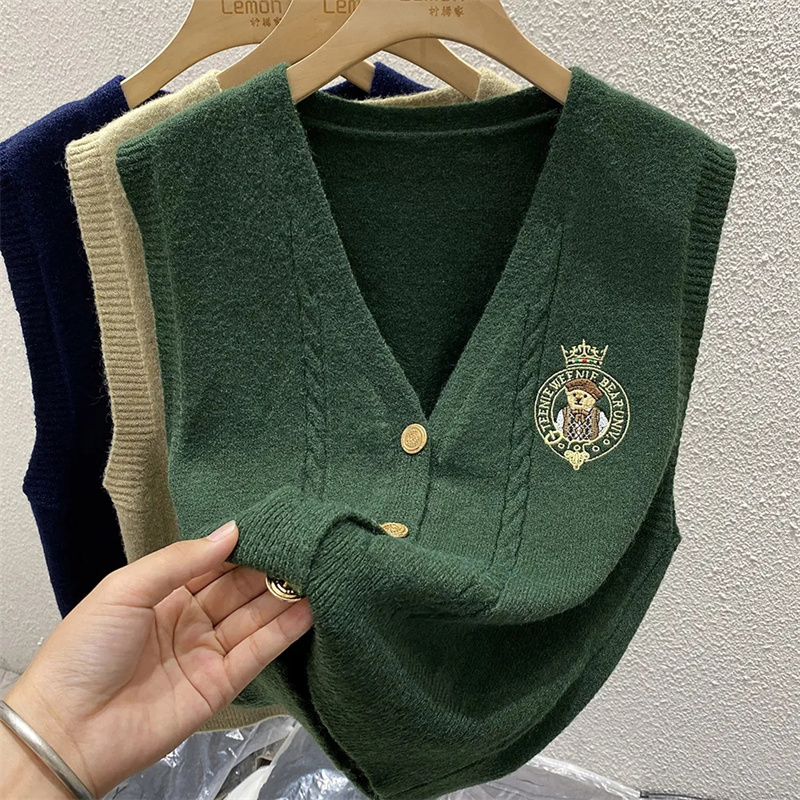 Sewing Vest - Nuevo chaleco bordado de oso de